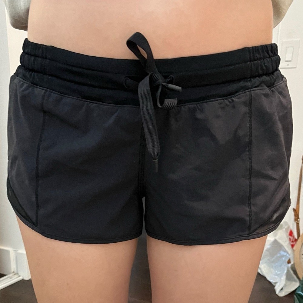 Black Lulu Lemon low-rise lined short